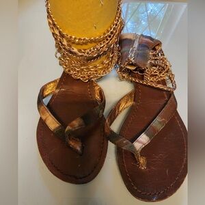 Zigi girl sandal/slipper size 6